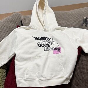 Zara Cream Hoodie with Bold Graphic